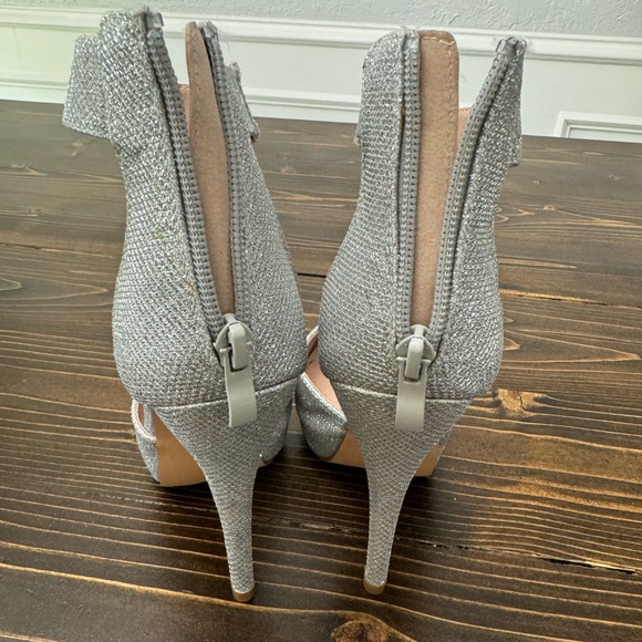 High Heel Stiletto Ankle Strap Platform Pumps - Picture 2 of 5